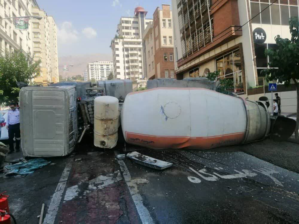 واژگونی میکسر بتن
