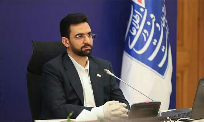 اینترنت رایگان ۷۰۰ هزار معلم
