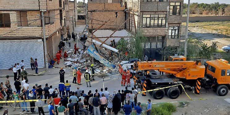 ریزش سقف یک سوپر مارکت در مشهد