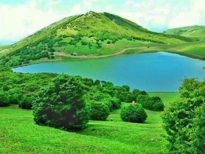 دریاچه و روستای سها، نمین
