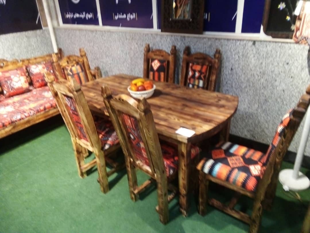 میز نهار خوری رستیک