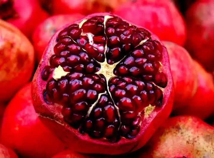 خاصیت 11 میوه در انار