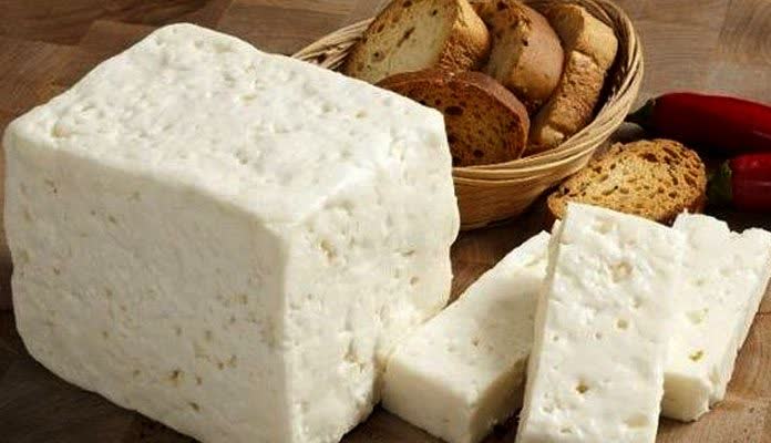 خوردن زیاد پنیر کودکان را کم هوش میکند