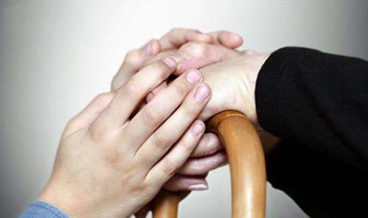 نیکی به پـــدر و مــادر