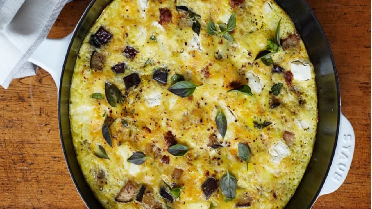 طرز تهیه املت بادمجان و سوسیس حرفه‌ای