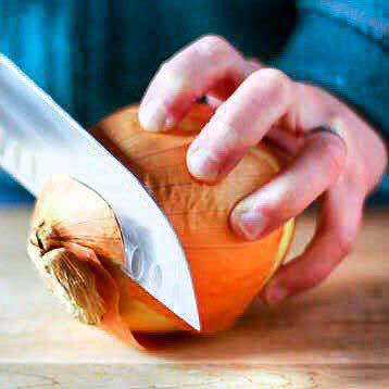استفاده از چاقوی بسیار تیز