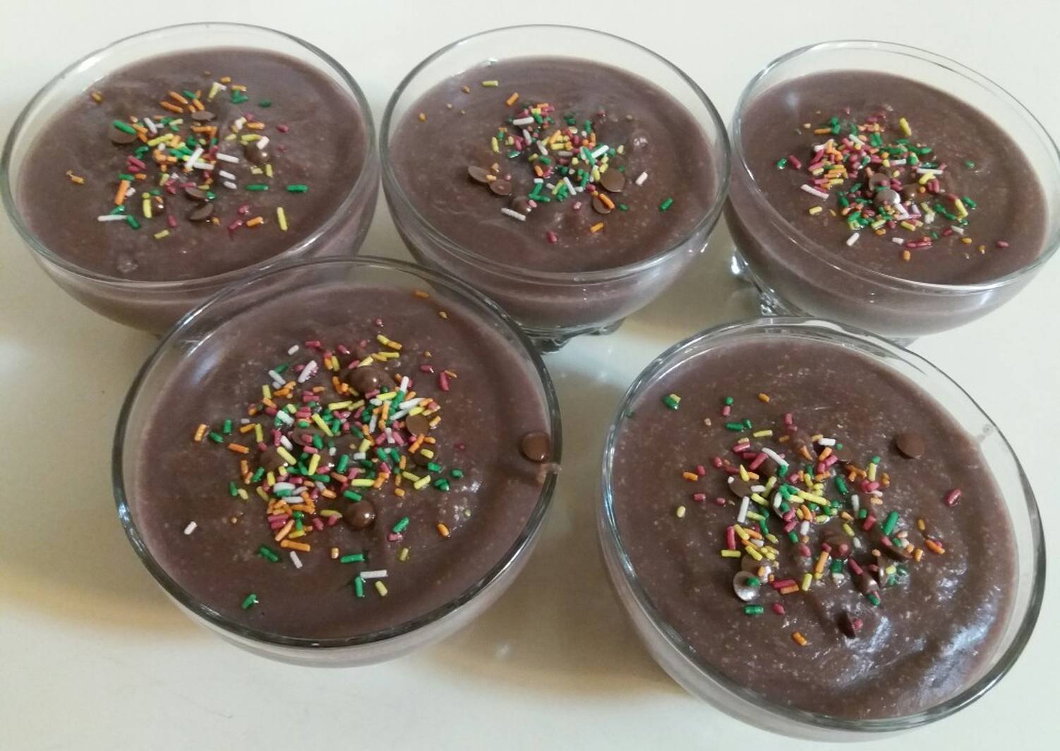 طرز تهیه فرنی شکلاتی