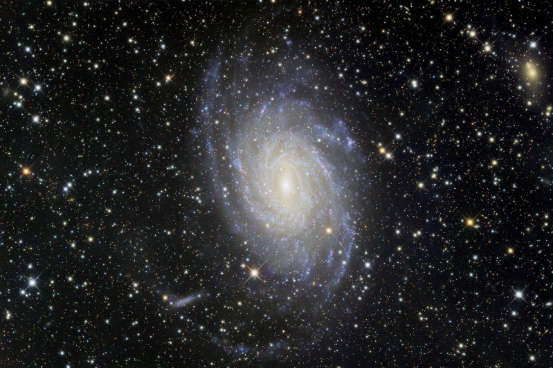 کهکشان مارپیچی NGC 6744