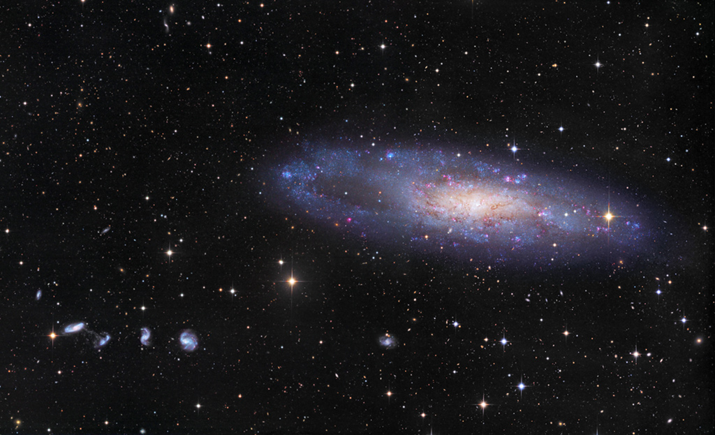 کهکشان NGC 247