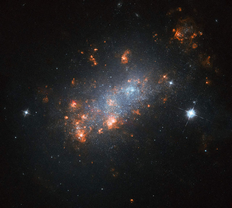 کهکشان کوتوله دورافتادۀ NGC 1156