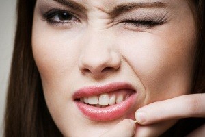 چرا صورت جوش می زند