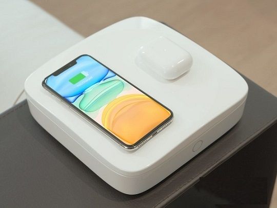 شارژ گوشی همراه با کشتن باکتری‌ها 