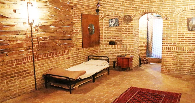 اتاق فرار طهران ۱۳۴۶