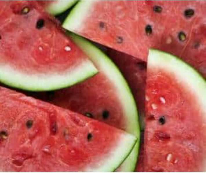 قرمزی که واقعیت ندارد 