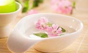 خواص روغن گل یاس