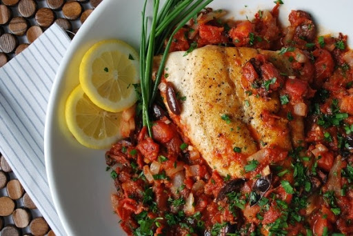 طرز تهیه خوراک ماهی با رازیانه