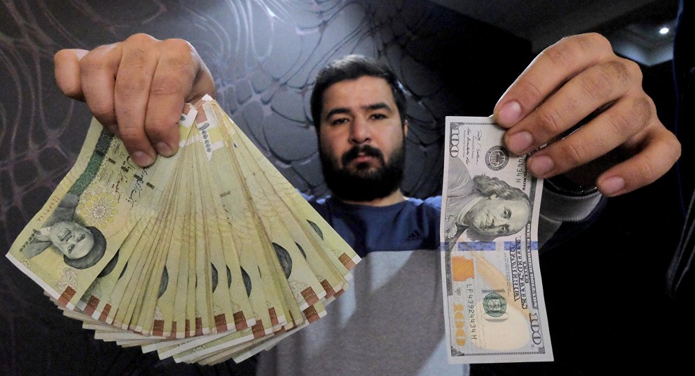 بازاری‌ها : دلار به ۲۰ هزار تومان می‌رسد