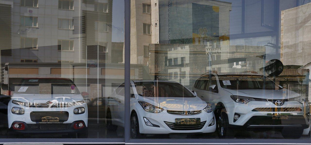 ریزش قیمت‌ خودروهای خارجی در بازار