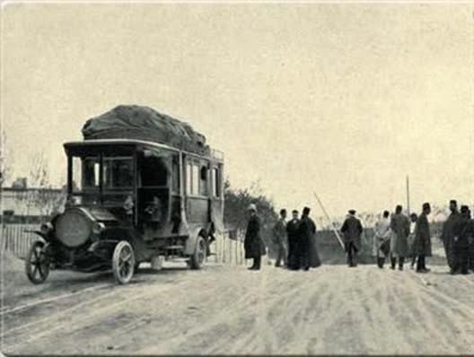 اولین اتوبوسی که به ایران وارد شد