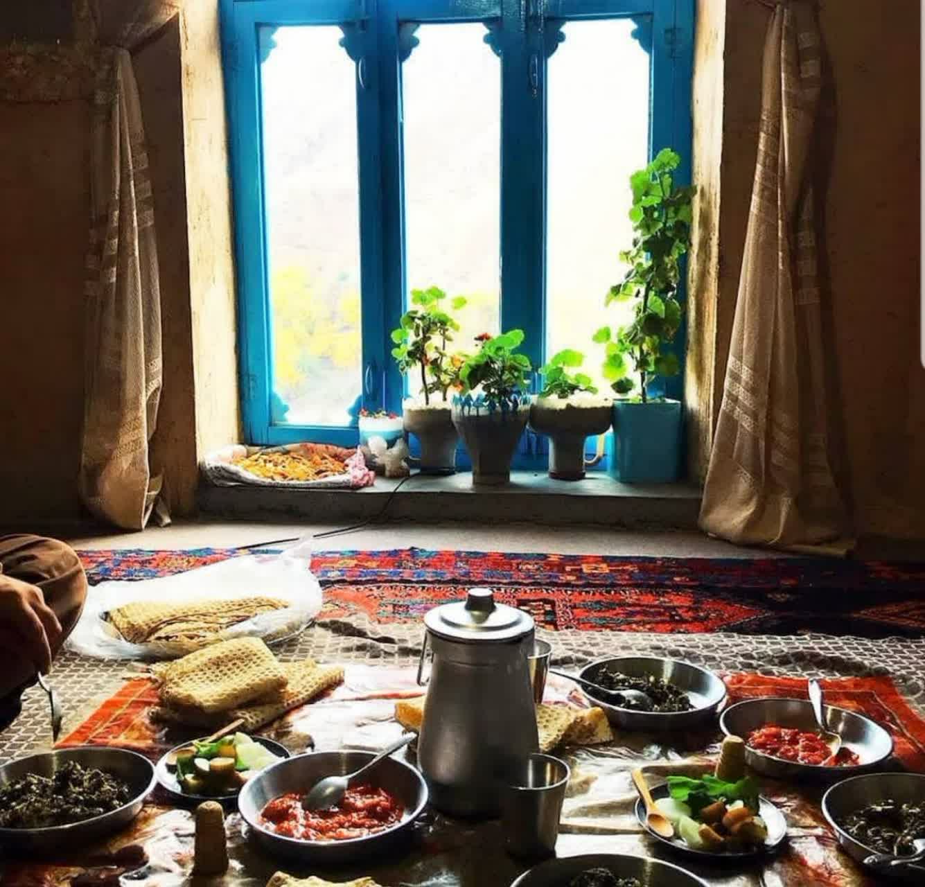 ﺧﻮﻧﻪ واقعی کجاست؟