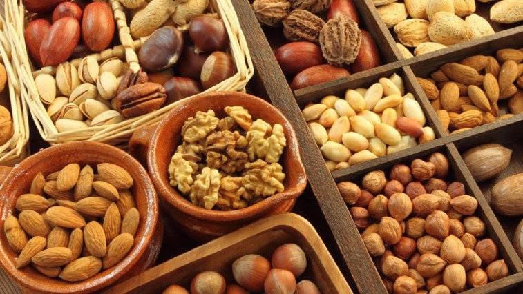  دانه های روغنی و آجیل برای سیستم ایمنی