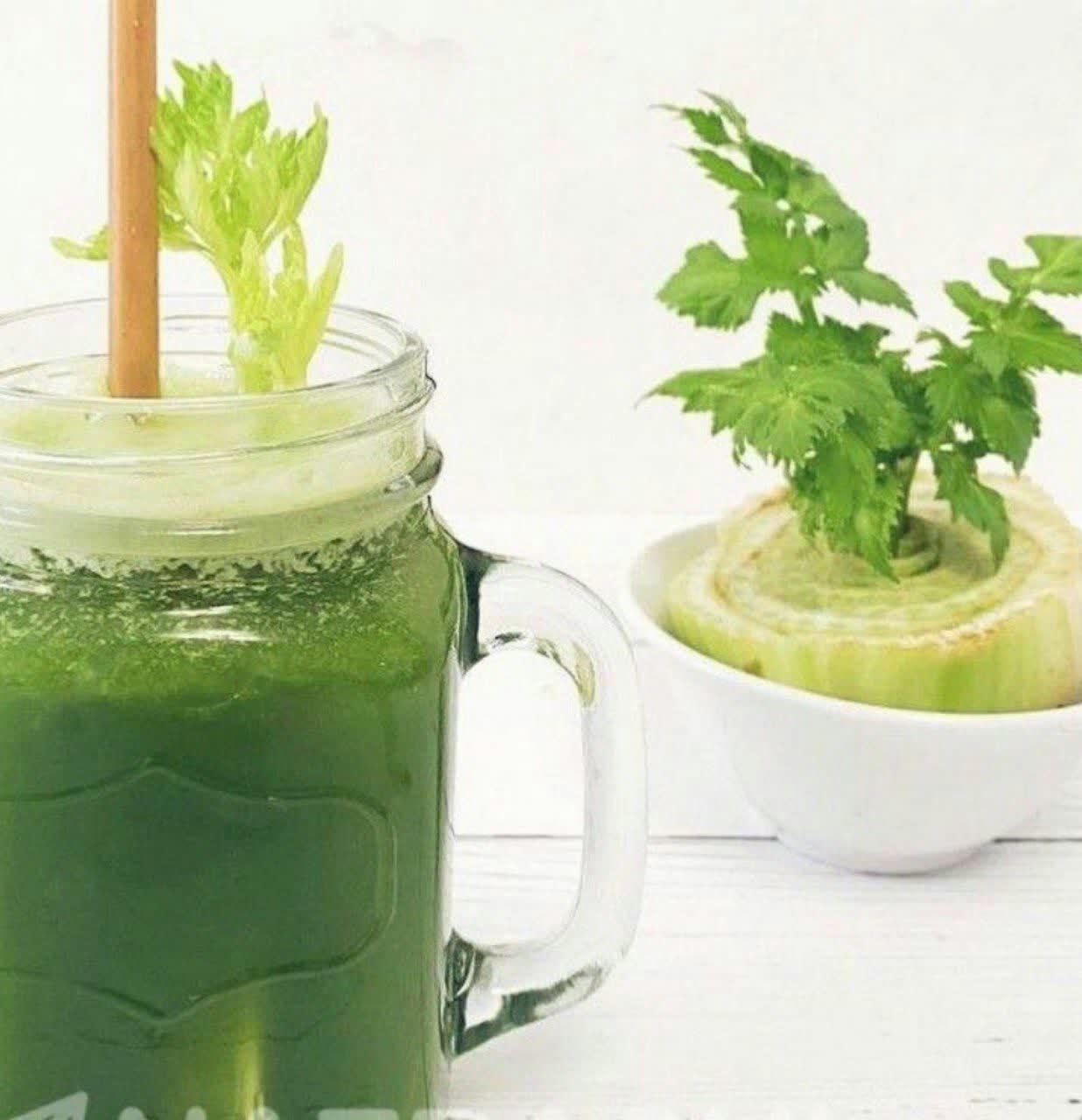 نوشیدنی‌گیاهی‌ برای شستشو کبدچرب