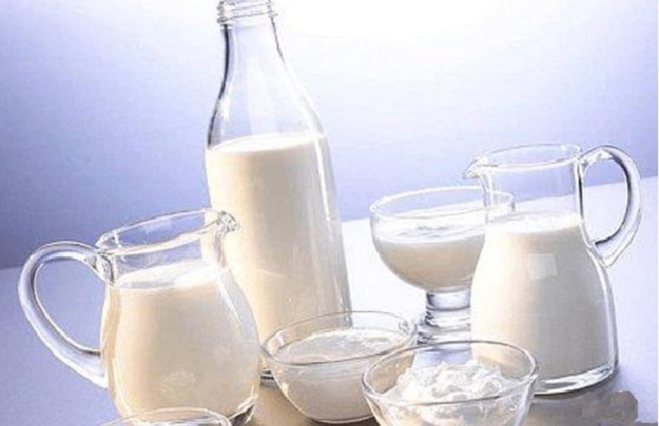 بهترین زمان نوشیدن شیر