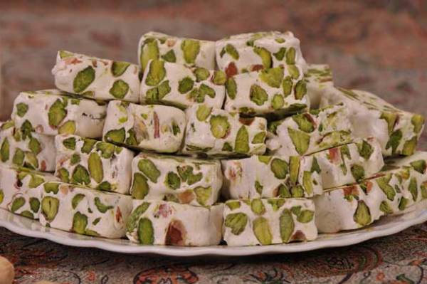 مراحل تهیه گز خونگی 