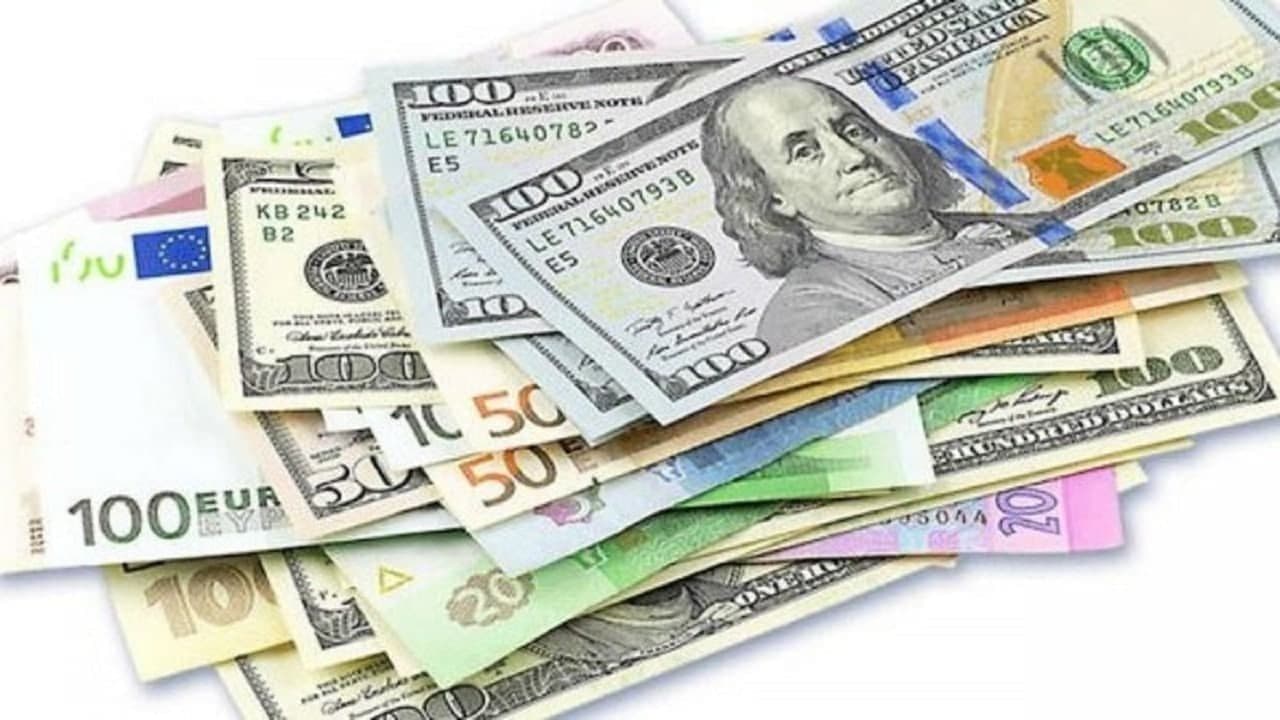 قیمت دلار و یورو 