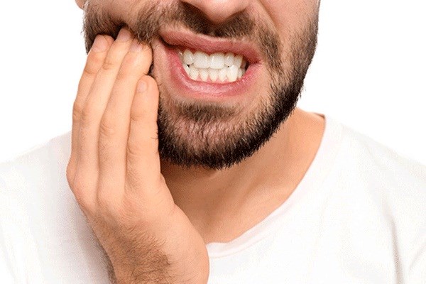 این خوراکی دندان هایتان را به سرعت خراب میکند!