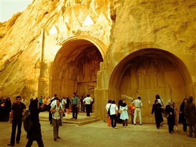 طاق بستان