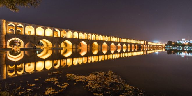 سی‌وسه‌پل اصفهان