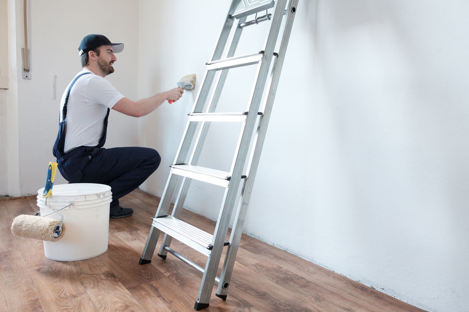 عایق بندی رنگ دیوار