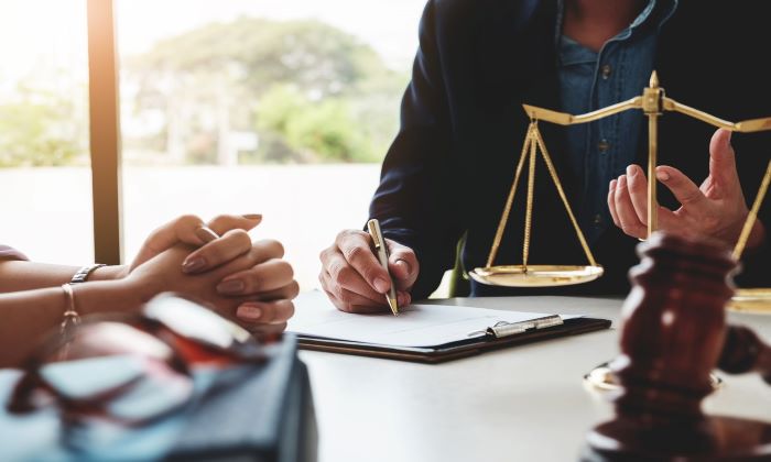 وکیل مهاجرت به برمن چه وظایفی بر عهده دارد؟